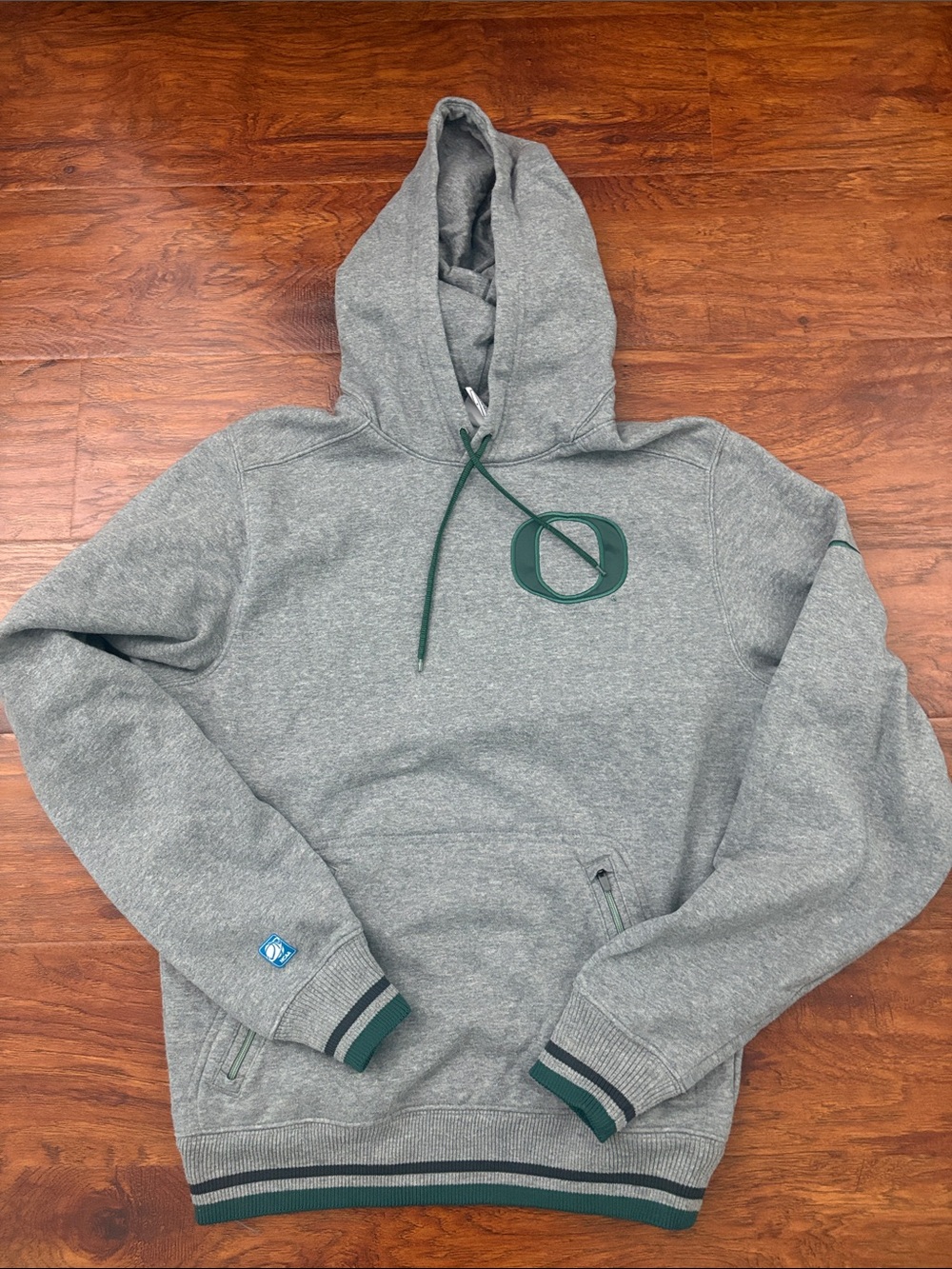 Nike Oregon Ducks NCAA Gray Hooded Sweatshirt. Unisex.